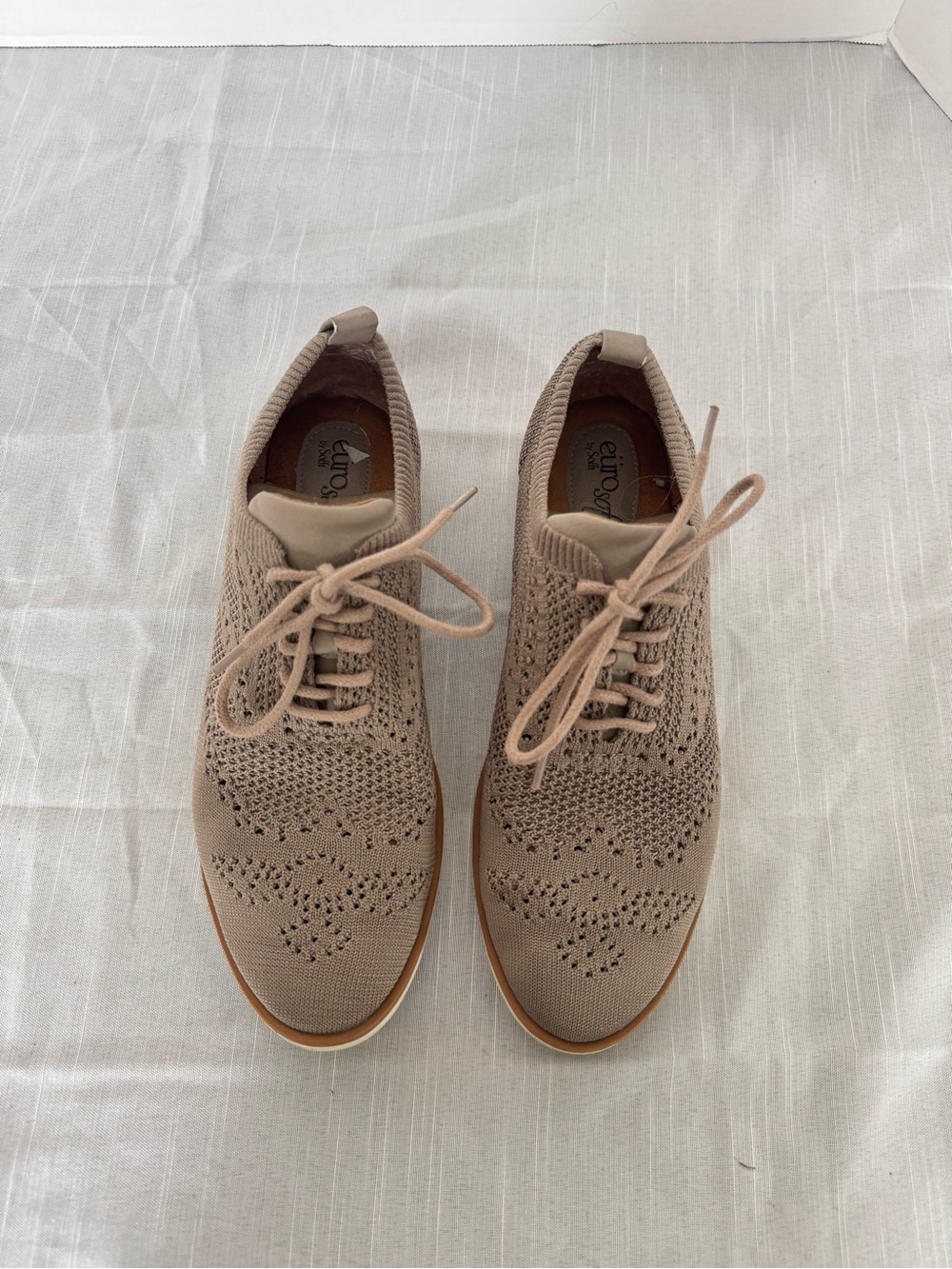 Euro soft Slip-On Loafer in Warm Taupe Size 8M